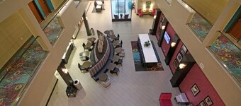 โรงแรม ฮอลิเดย์ อินน์ เอ็กซ์เพรส แอนด์ สวีทส์ ชาร์ลอ ตต์ นอร์ท บาย IHG