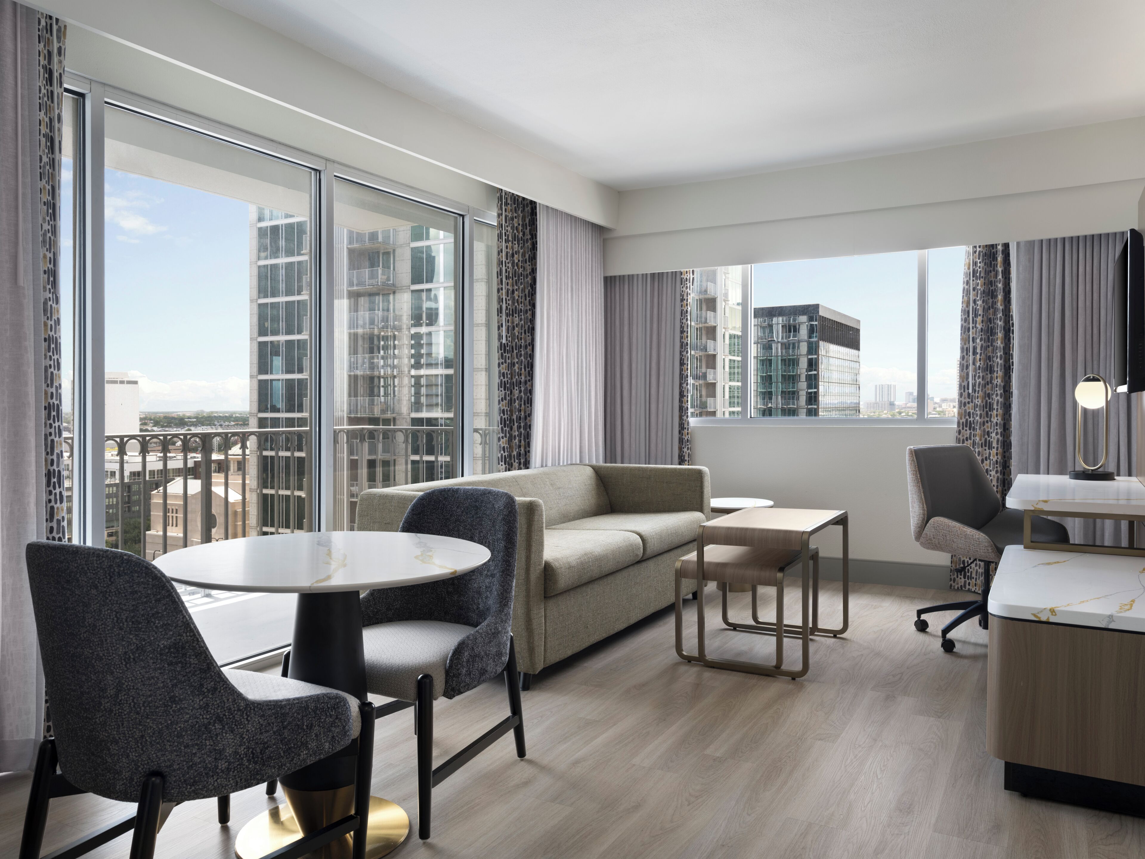 Photo - Fairfield by Marriott Inn & Suites Houston Downtown