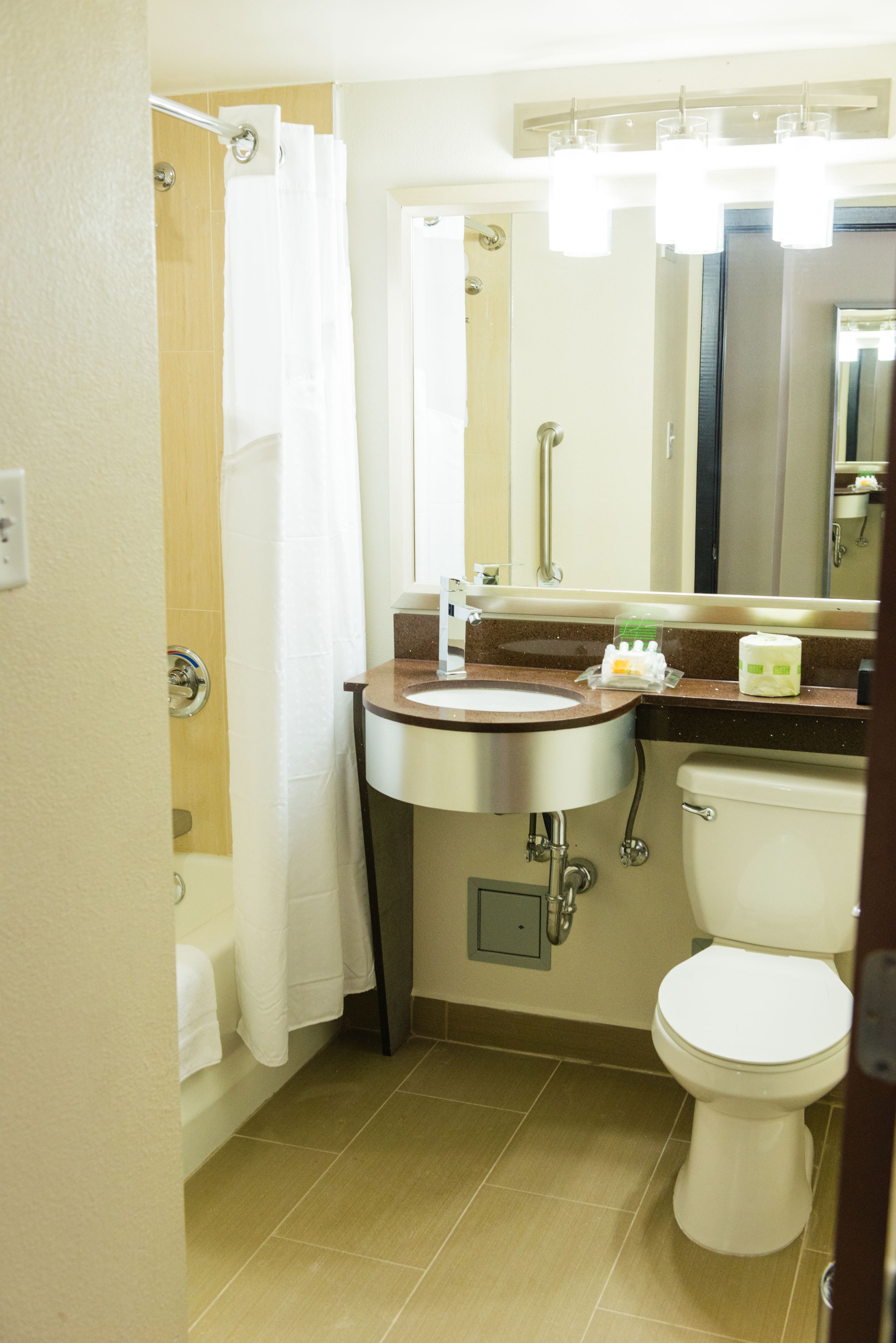 Photo - Holiday Inn Houston Downtown by IHG