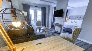 Suite, 1 kingsize-seng, terrasse, byutsikt