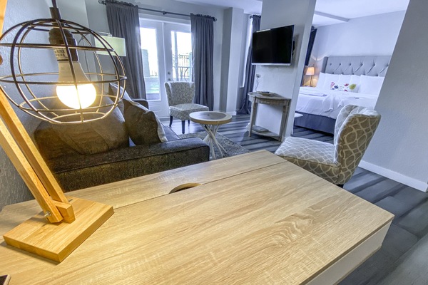 Suite, 1 King Bed, Patio, City View | 1 bedroom, premium bedding, iron/ironing board, WiFi (free)