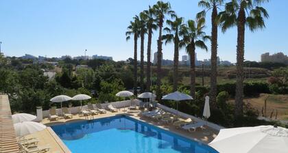 Hotel Alcaide