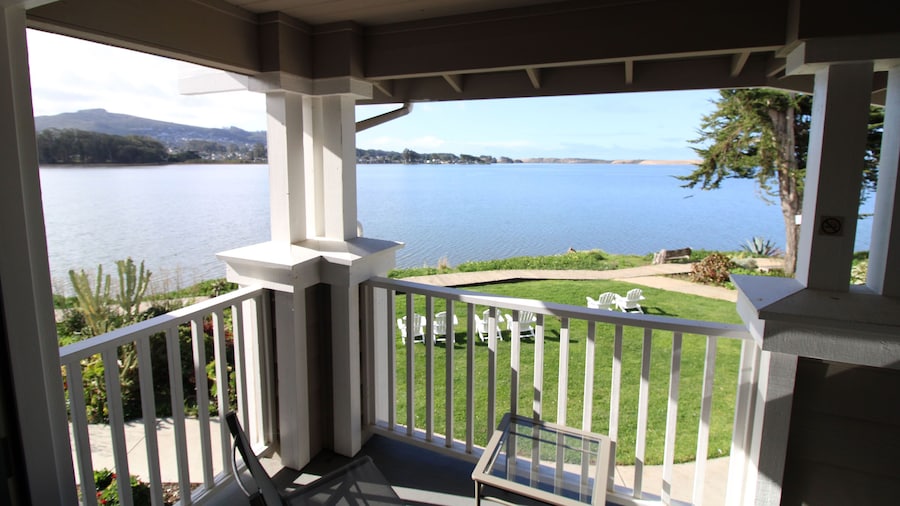 Back Bay Inn