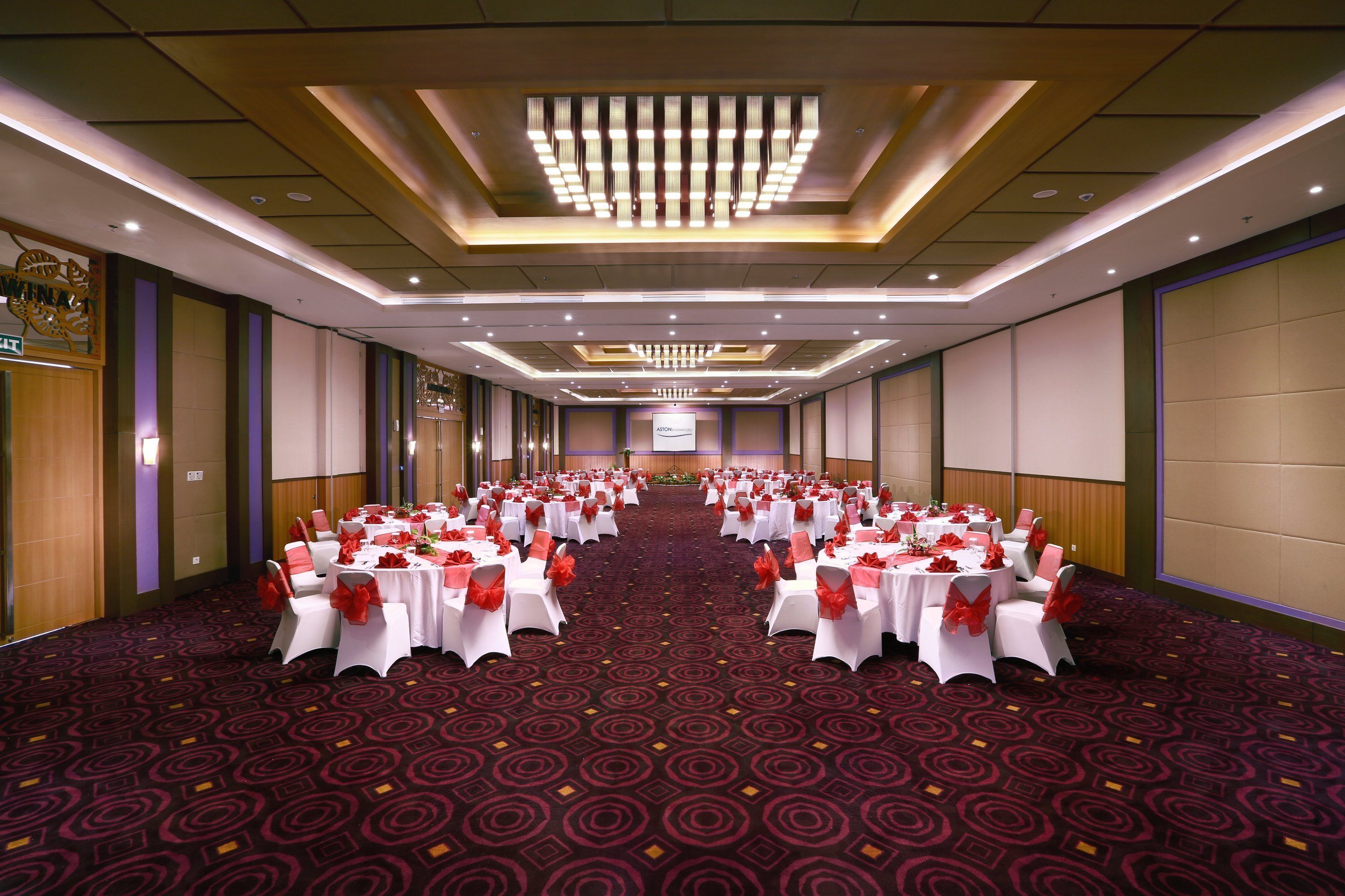 banquet hall