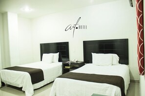 Premium bedding, Select Comfort beds, in-room safe, desk - Art Hotel Boutique (Aguascalientes)