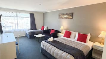 Basic Twin Room | Desk, blackout drapes, iron/ironing board, free WiFi