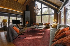 42-Zoll-Flachbildfernseher mit Digitalempfang, Fernseher, Kamin