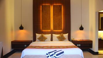 Villa, 2 habitaciones, alberca privada | Minibar, caja de seguridad en la habitación y escritorio