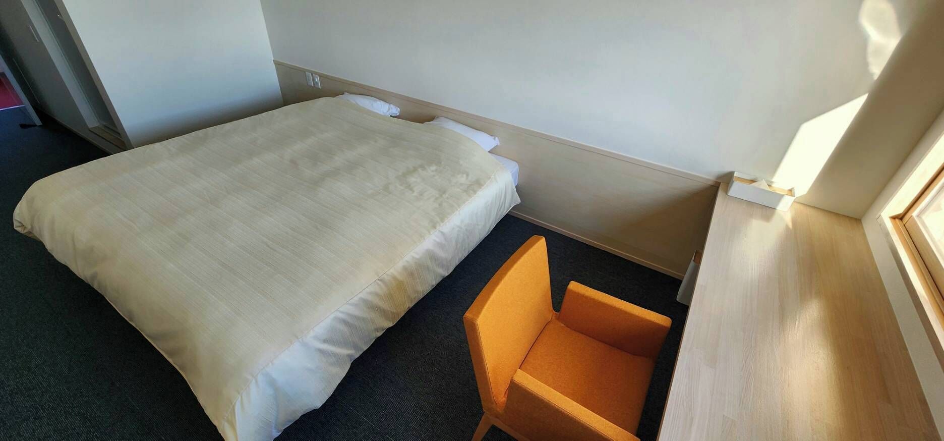 in-room safe, free wifi, bed sheets