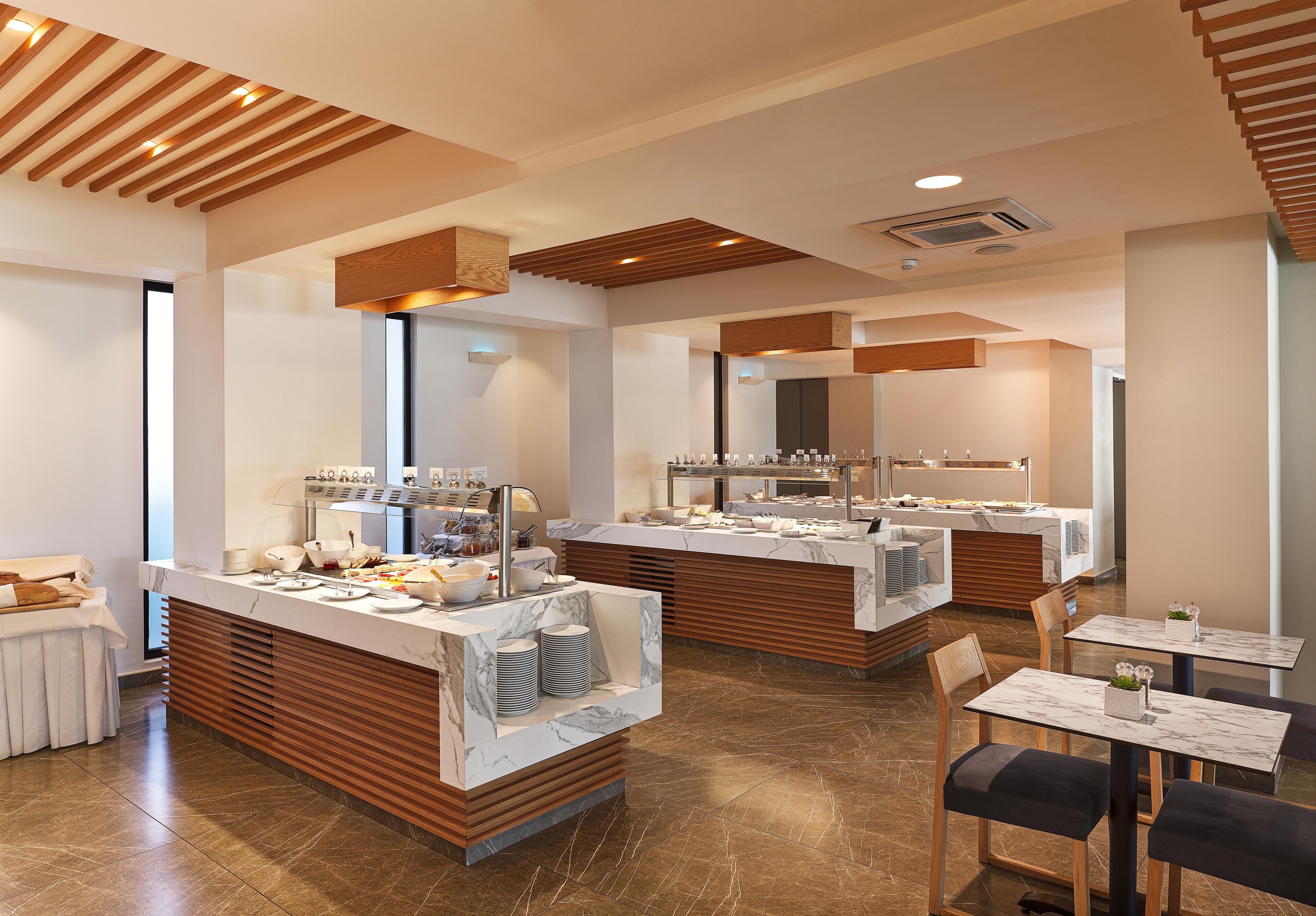 Photo - Pefkos City Hotel