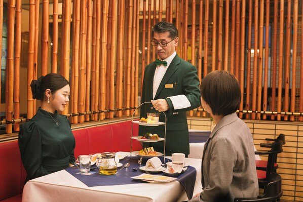 3 restaurants servant le petit déjeuner, spécialités Cuisine chinoise