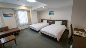 Superior-Zweibettzimmer, Nichtraucher | Hochwertige Bettwaren, Daunenbettdecken, Schreibtisch