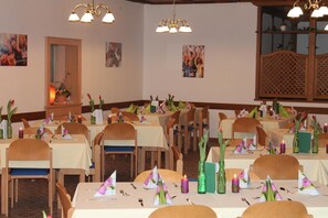 Mittagessen und Abendessen
