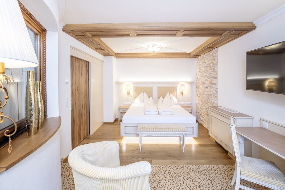 Junior Studio Suite
