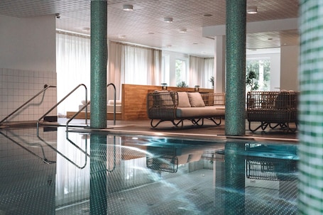 Una piscina techada