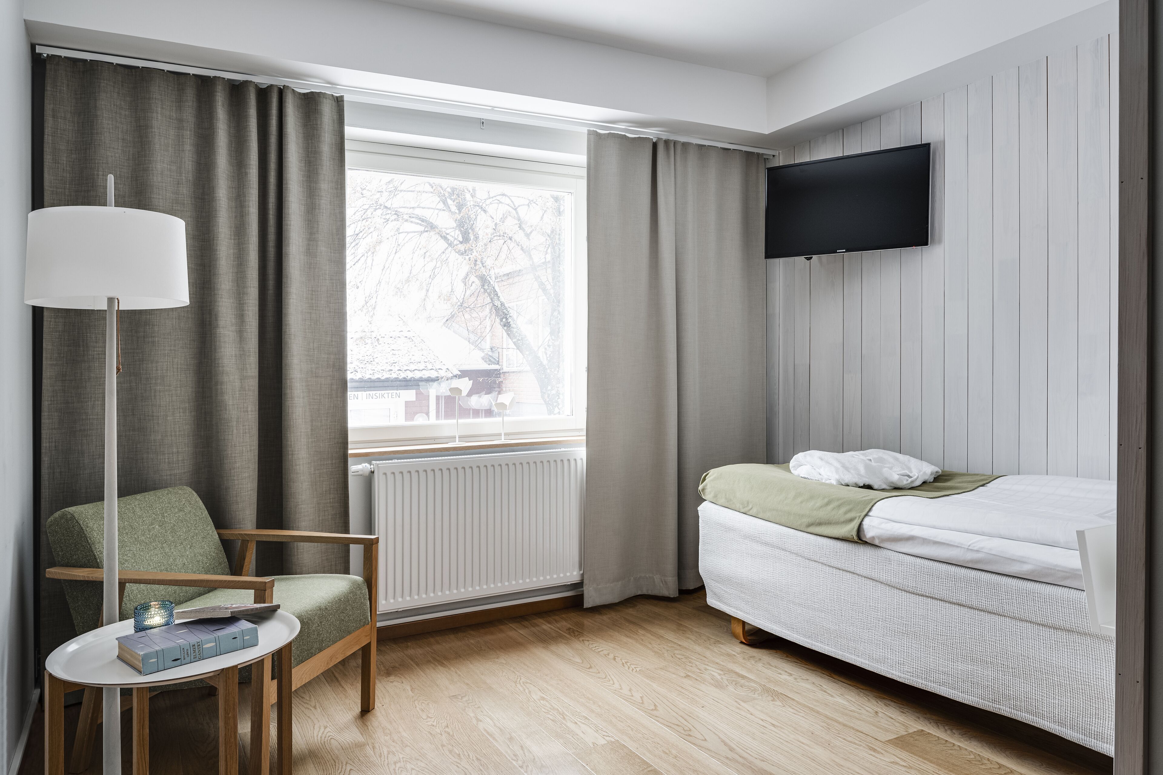 Ropa de cama hipoalergénica, cortinas blackout y insonorización 