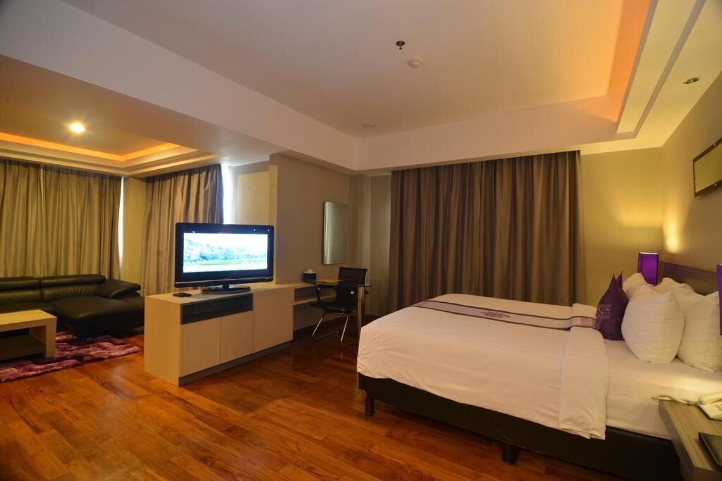 minibar, desk, laptop workspace, soundproofing