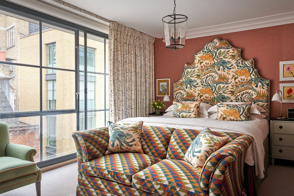 Deluxe Room | Premium bedding, minibar, in-room safe, desk