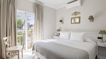 Double Room, Balcony | Desk, iron/ironing board, free cribs/infant beds, free WiFi