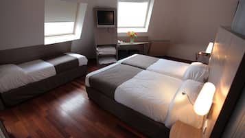 Triple Room | In-room safe, desk, soundproofing, cribs/infant beds