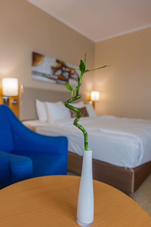 In-room safe, blackout drapes, iron/ironing board, free WiFi - Hayat Hospitality Oskemen (Oskemen)