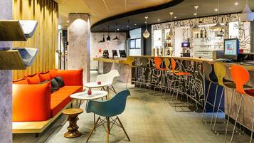 Bar (in der Unterkunft)