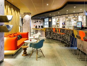 Bar (on property) - ibis Hamburg City (Hamburg)