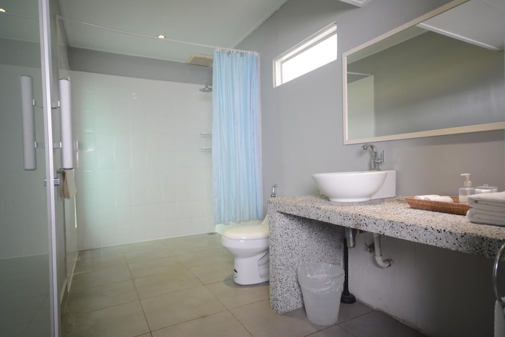 La Pari-Pari by null