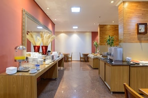 Petit déjeuner continental compris tous les jours