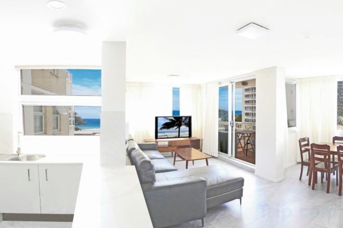 Premium Two-Bedroom Apartment With Ocean View