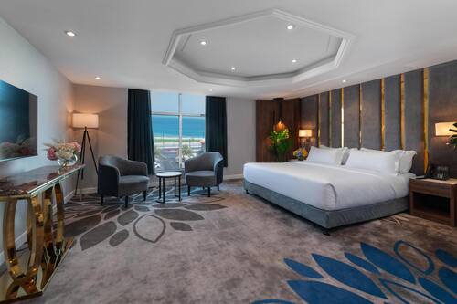 Premium bedding, minibar, in-room safe, desk