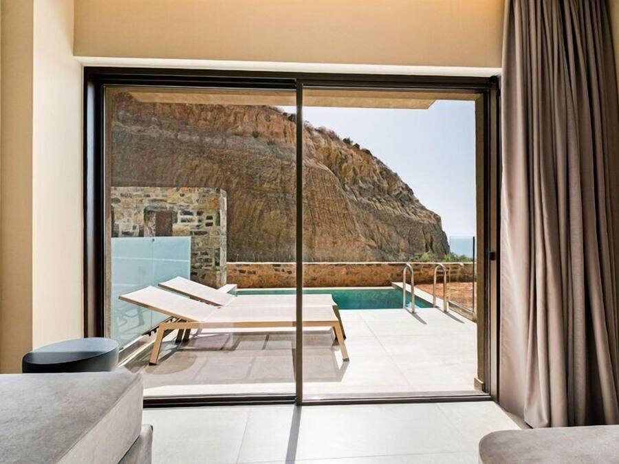 Suite with Side Sea View and Private Pool | Pool | Outdoor pool, open 8:00 AM to 8:00 PM, pool umbrellas, sun loungers