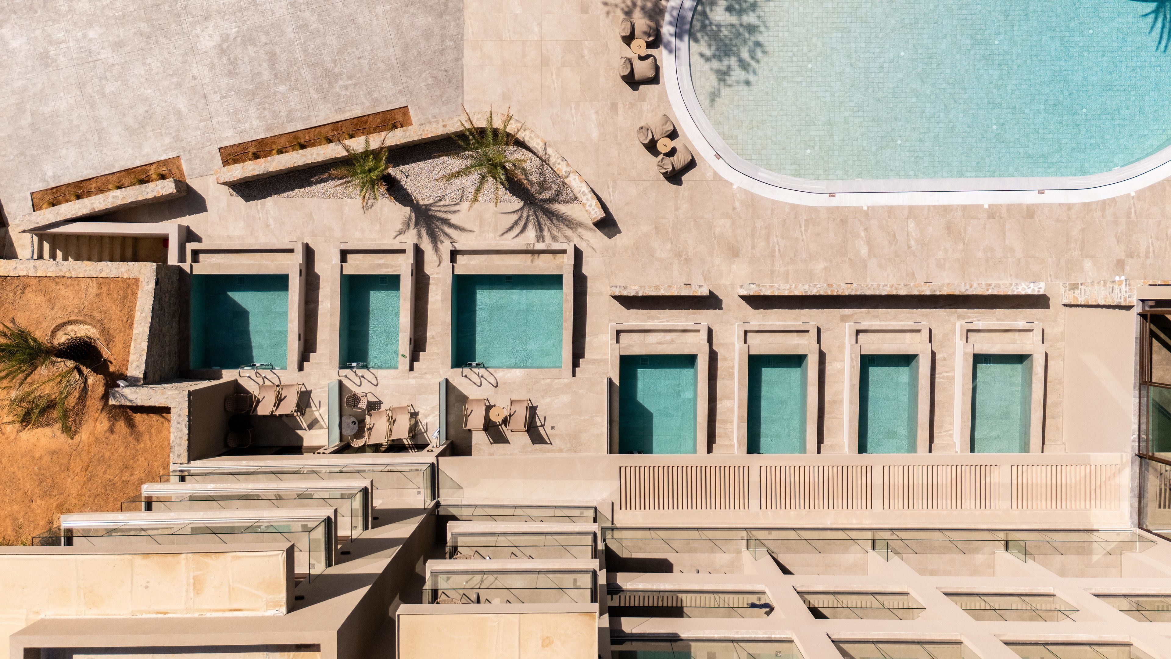 Outdoor pool, open 8:00 AM to 8:00 PM, pool umbrellas, sun loungers