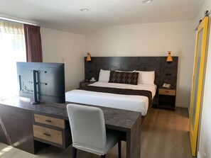 Suite estudio Deluxe, 1 habitación | Tabla de planchar con plancha, wifi gratis y ropa de cama