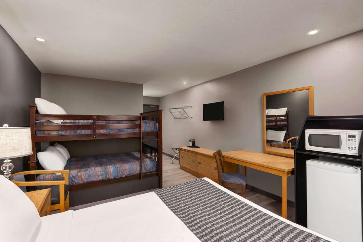 Family Room, Multiple Beds, Non Smoking (Exterior Entrance) | Premium bedding, desk, iron/ironing board, free WiFi