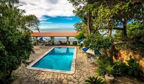 Outdoor pool, pool loungers