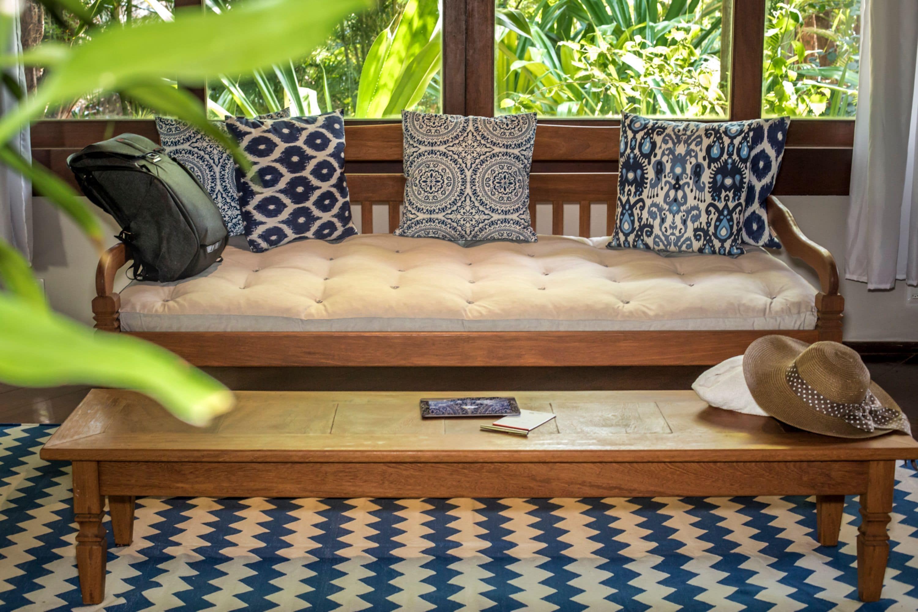 premium suite, hot tub | living room | flat-screen tv