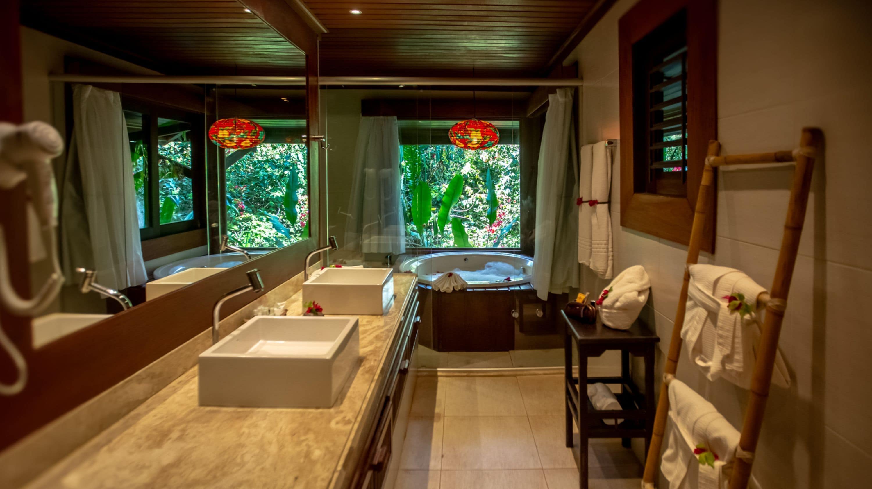 premium suite, hot tub | bathroom | shower, bathrobes, towels