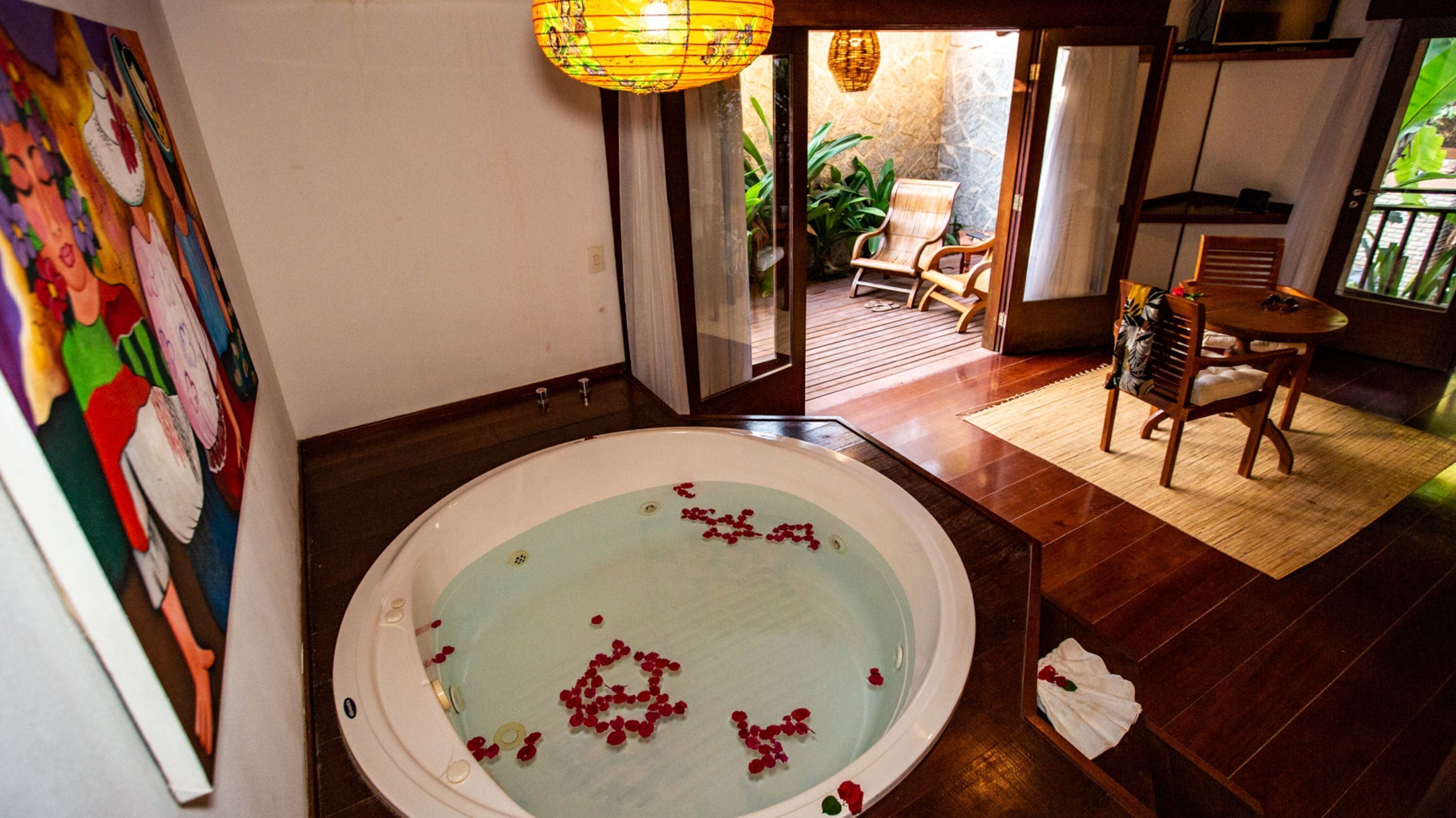 premium suite, hot tub | private spa tub