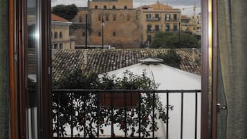 Deluxe-Dreibettzimmer | Balkon