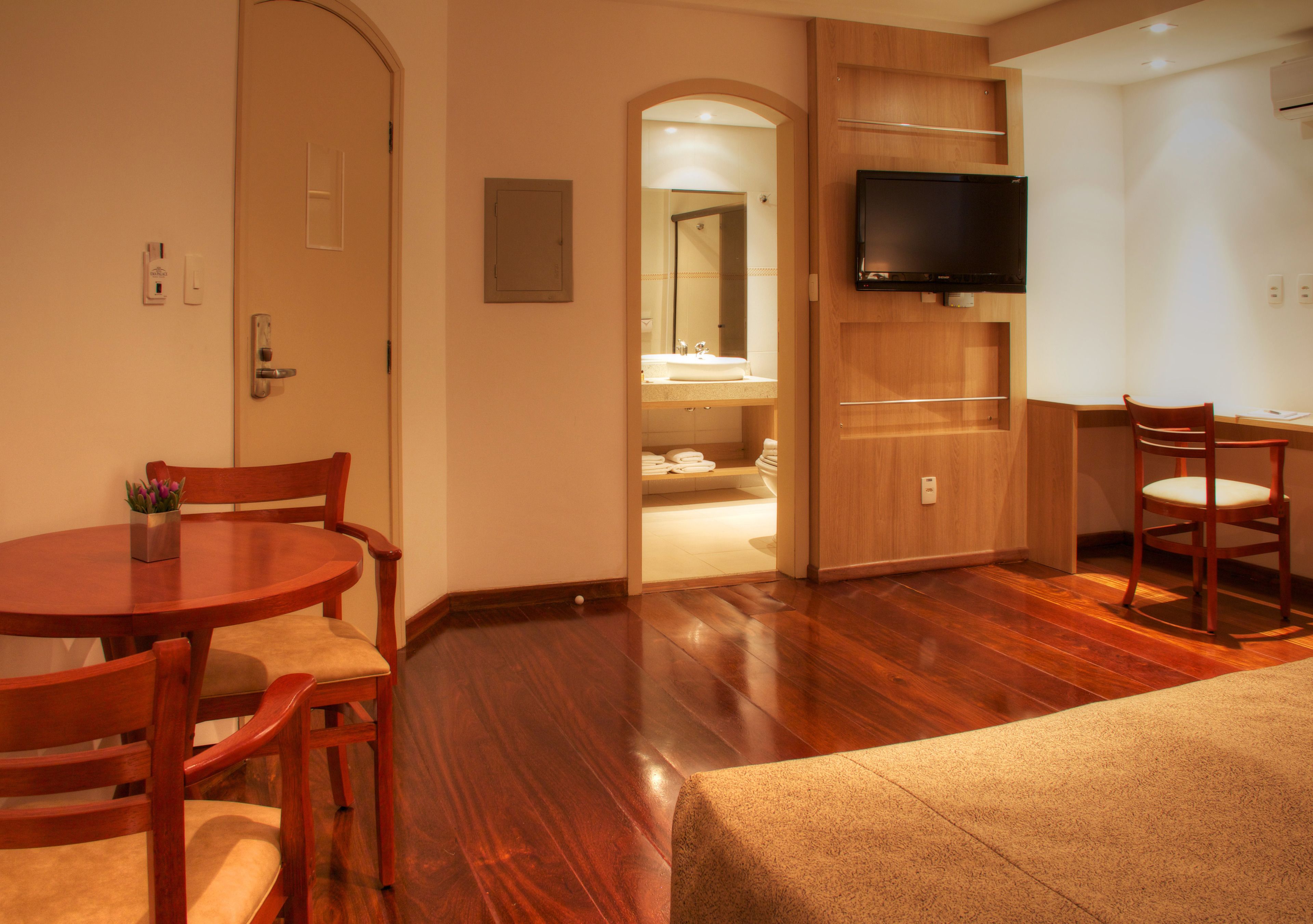 comfort double or twin room | 1 bedroom, minibar, in-room safe, desk