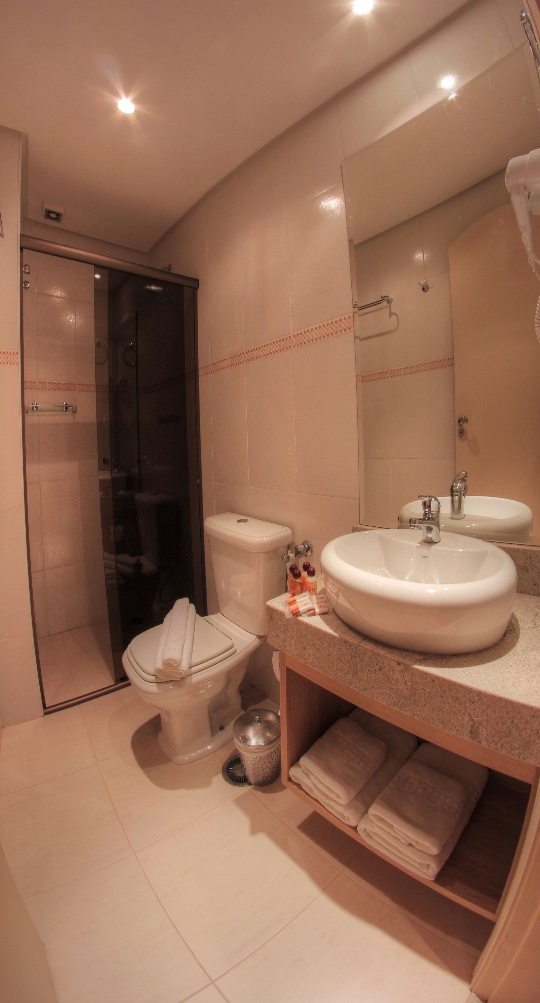 standard double or twin room | bathroom | free toiletries, hair dryer, towels