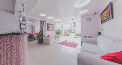 Hotel Marina Suites By Geh Suites