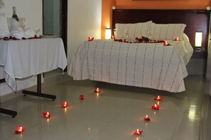 스탠다드 더블룸 | 저자극성 침구, 객실 내 금고, 암막 커튼, 무료 WiFi