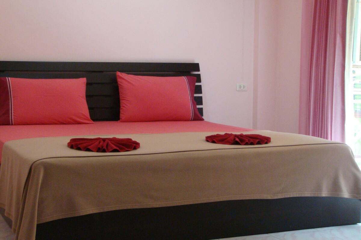 Superior Double Room, Balcony | Desk, WiFi (free)