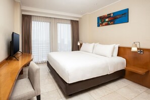 Quarto superior | Frigobar, cofres nos quartos, escrivaninha, Wi-Fi de cortesia