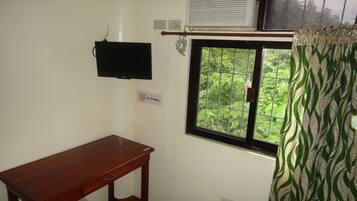 Standard Double Room | Room amenity