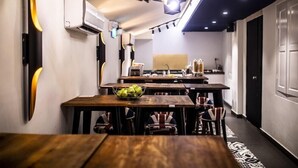 Unclassified image, 4 of 77, button - Sleepy Kiwi Backpacker Hostel - Bugis (Singapore)