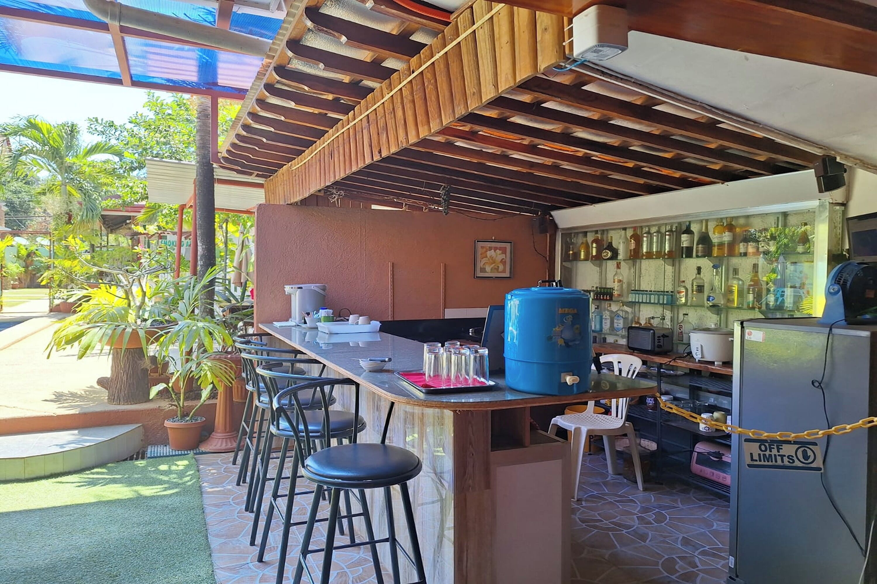 Regional cuisine, al fresco dining 