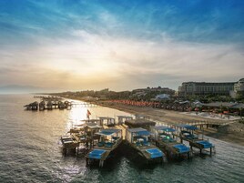 Private beach, sun loungers, beach umbrellas, beach towels